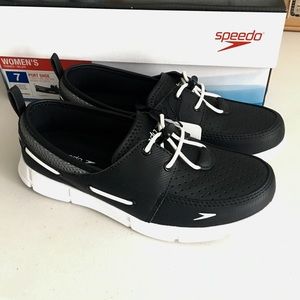 NWT black Speedo Port Water shoes size 7!